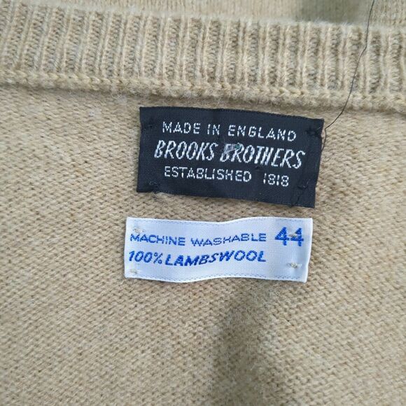 Brooks Brothers Lambswool Made In England V-neck Cardigan Size 44 grandp… - Picture 6 of 6